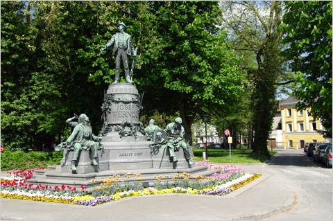 Steyr - Denkmal des Industriellen Josef Werndl